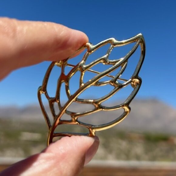 DANA BUCHMAN//CROWN TRIFARI Necklace Brooch SET - Picture 4 of 10